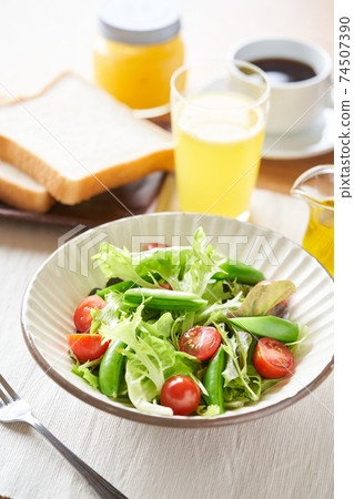 大沙拉 大沙拉 74507390