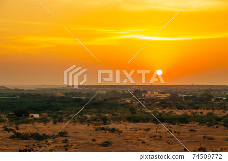 Sunset desert scenery in Jaisalmer, India 74509772
