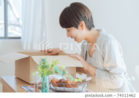 Woman lifestyle luggage 74511462