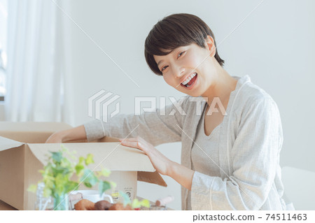 Woman lifestyle luggage Woman lifestyle luggage 74511463