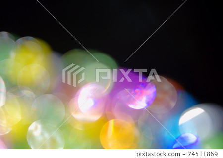 Jet-black black background, jewel-like glass ball bokeh expression Jet-black black background, jewel-like glass ball bokeh expression 74511869