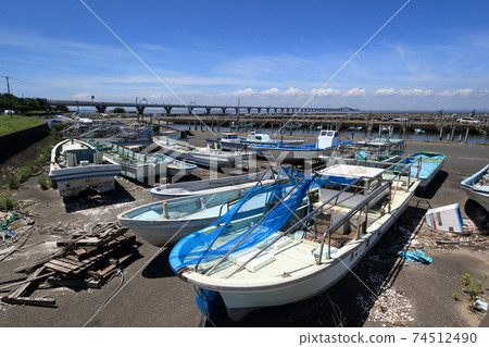 Kaneda fishing port and Aqua line 74512490