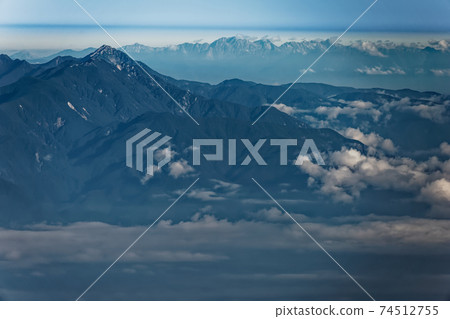 Kaikoma-dake / Phoenix mountain and spear / Hotaka mountain range seen from the summit of Mt. Fuji 74512755
