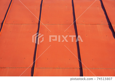 Red steel roof 74513807