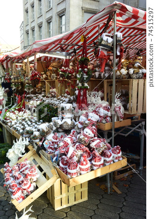 Christmas market (Germany) Christmas market (Germany) 74515297