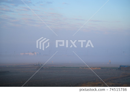 February morning scenery with fluttering morning mist Higashi-ku, Okayama City, Okayama Prefecture February morning scenery with fluttering morning mist Higashi-ku, Okayama City, Okayama Prefecture 74515786
