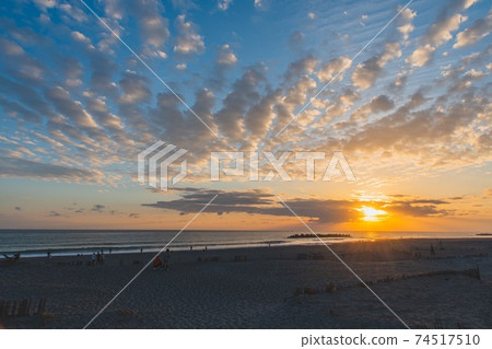 Sunset of Nakadashima sand dune Sunset of Nakadashima sand dune 74517510