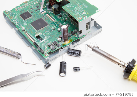 印刷電路板維修零件更換工作 印刷電路板維修零件更換工作 74519795