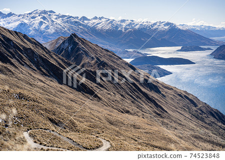 Lloyd's Peak Lloyd's Peak 74523848
