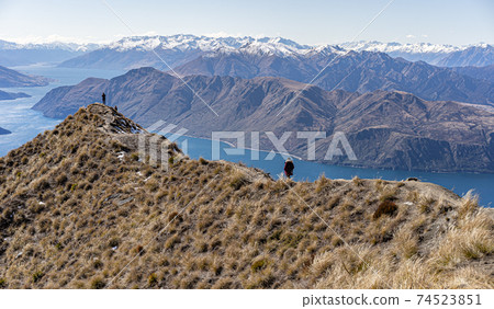 Lloyd's Peak Lloyd's Peak 74523851