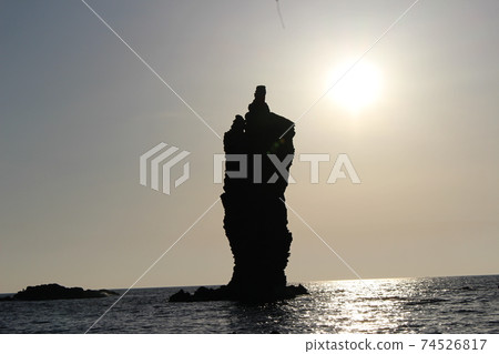 Sunset and Candle Rock (Oki Island) Sunset and Candle Rock (Oki Island) 74526817