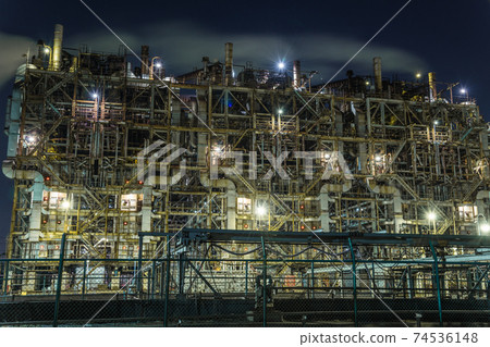 [京濱工業區，川崎市浮島町煉油廠的夜景] 74536148