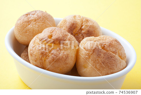 Baby cream puff, delicious mini shoe 74536907
