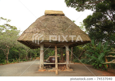 ami美群島特有的高倉糧倉 74537040