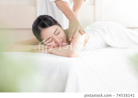 Women and estheticians doing esthetics Women and estheticians doing esthetics 74538141