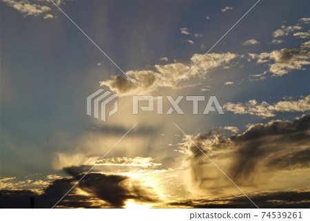 If you look overhead, it's a dramatic cloud story. 74539261