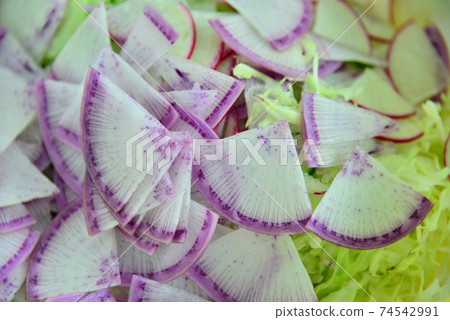 Cooking bright vegetables Cooking bright vegetables 74542991