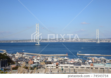 從淡路島看明石海峽大橋 從淡路島看明石海峽大橋 74543734