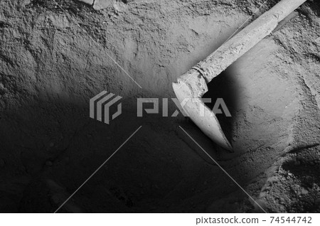 Concrete powder mix with old hoe Concrete powder mix with old hoe 74544742