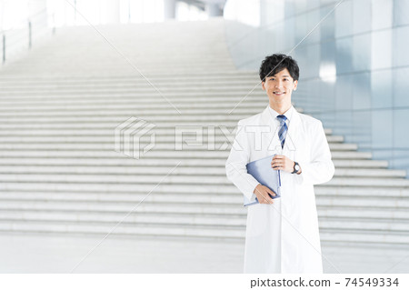 Young pharmacist working in a hospital Young pharmacist working in a hospital 74549334