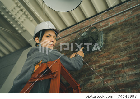Ventilation fan and trader Ventilation fan and trader 74549998