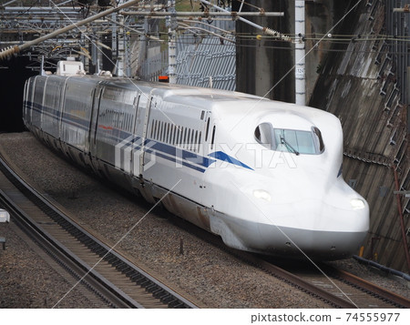 Yamashina附近的新幹線N700S J3編隊 Yamashina附近的新幹線N700S J3編隊 74555977