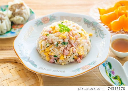 Tamagus fried rice 74557178