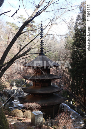 Yasuda Temple Eight octagonal triple tower 74564585