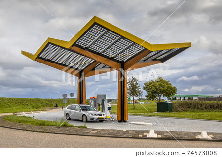 Electric car charge 74573008