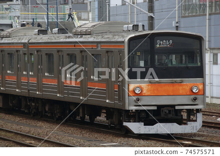 Musashino Line 205 Series Departing for Indonesia (Soga Line: 32nd) Musashino Line 205 Series Departing for Indonesia (Soga Line: 32nd) 74575571