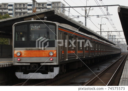 Musashino Line 205 Series Departing for Indonesia (Soga Line: 32nd) 74575573