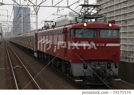Musashino Line 205 Series Departing for Indonesia (Soga Line: 32nd) 74575574