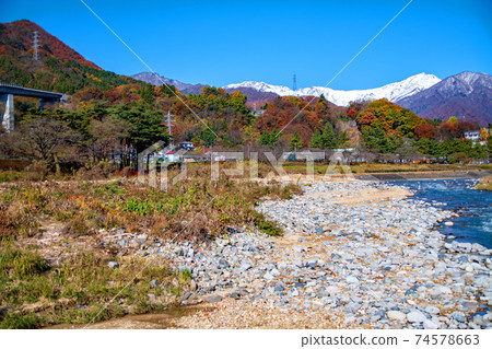 從谷川明山紀念公園，谷川山，通河，秋天風光，水上町 74578663