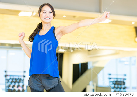 Women's fitness sports gym exercise Women's fitness sports gym exercise 74580476