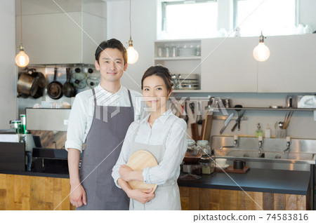 獨立開業的形象（咖啡廳/餐廳） 74583816