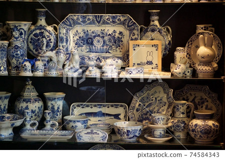 Delft ware Netherlands 74584343