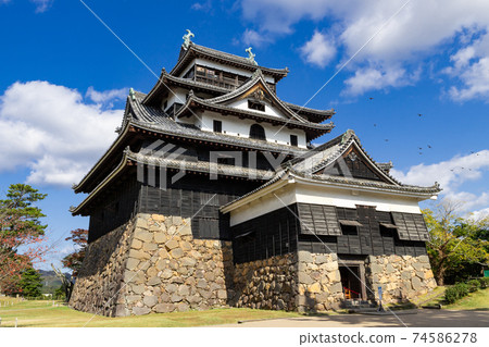 島根縣松江市，國立天氣好國寶松江城 74586278