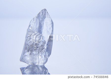 美麗的水晶 74588846