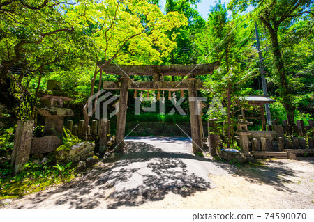 岩峰神社的鳥居 岩峰神社的鳥居 74590070