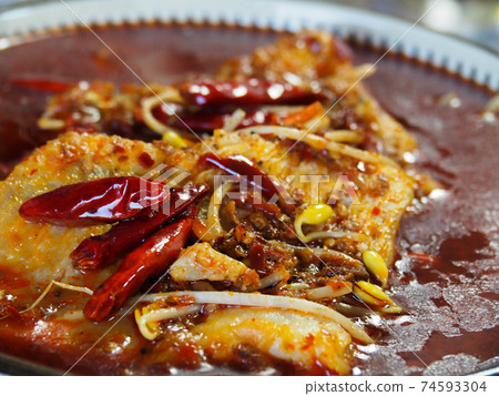 中國四川菜，水煮魚 74593304