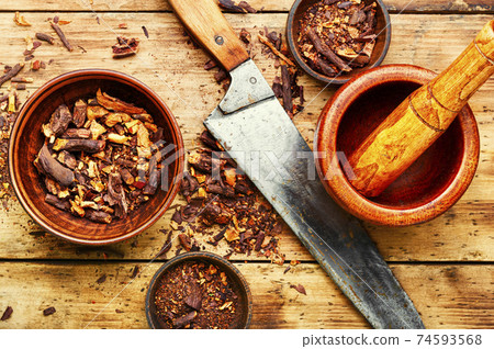Medicinal herbs in herbal medicine Medicinal herbs in herbal medicine 74593568