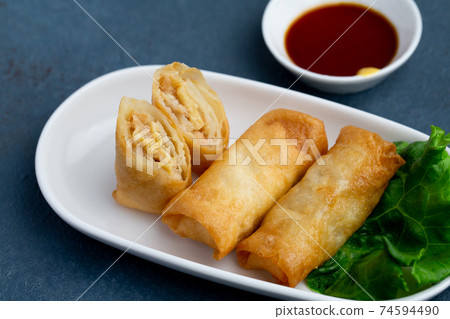 Spring roll  74594490