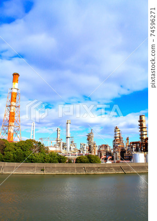 四日市市的風景,工廠設施的綜合體 四日市市的風景,工廠設施的綜合體 74596271