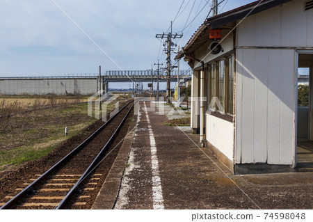 Local JR station_home, railroad tracks and waiting room Local JR station_home, railroad tracks and waiting room 74598048