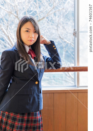 高中女生高中學生肖像 高中女生高中學生肖像 74601567
