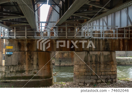 Photograph of the elevated bridge girder of the railroad track Photograph of the elevated bridge girder of the railroad track 74602046