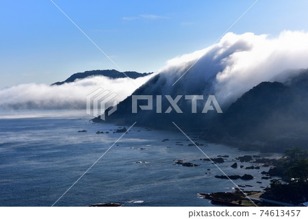 River fog on the Hiyoriyama coast River fog on the Hiyoriyama coast 74613457