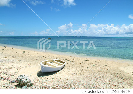 沖繩石垣島白河海灘美麗的大海 沖繩石垣島白河海灘美麗的大海 74614609