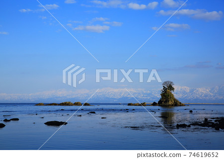 從天原海岸看立山 從天原海岸看立山 74619652