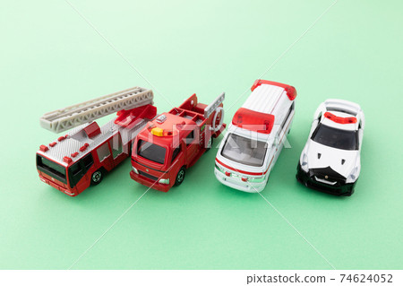 Emergency vehicle image Emergency vehicle image 74624052